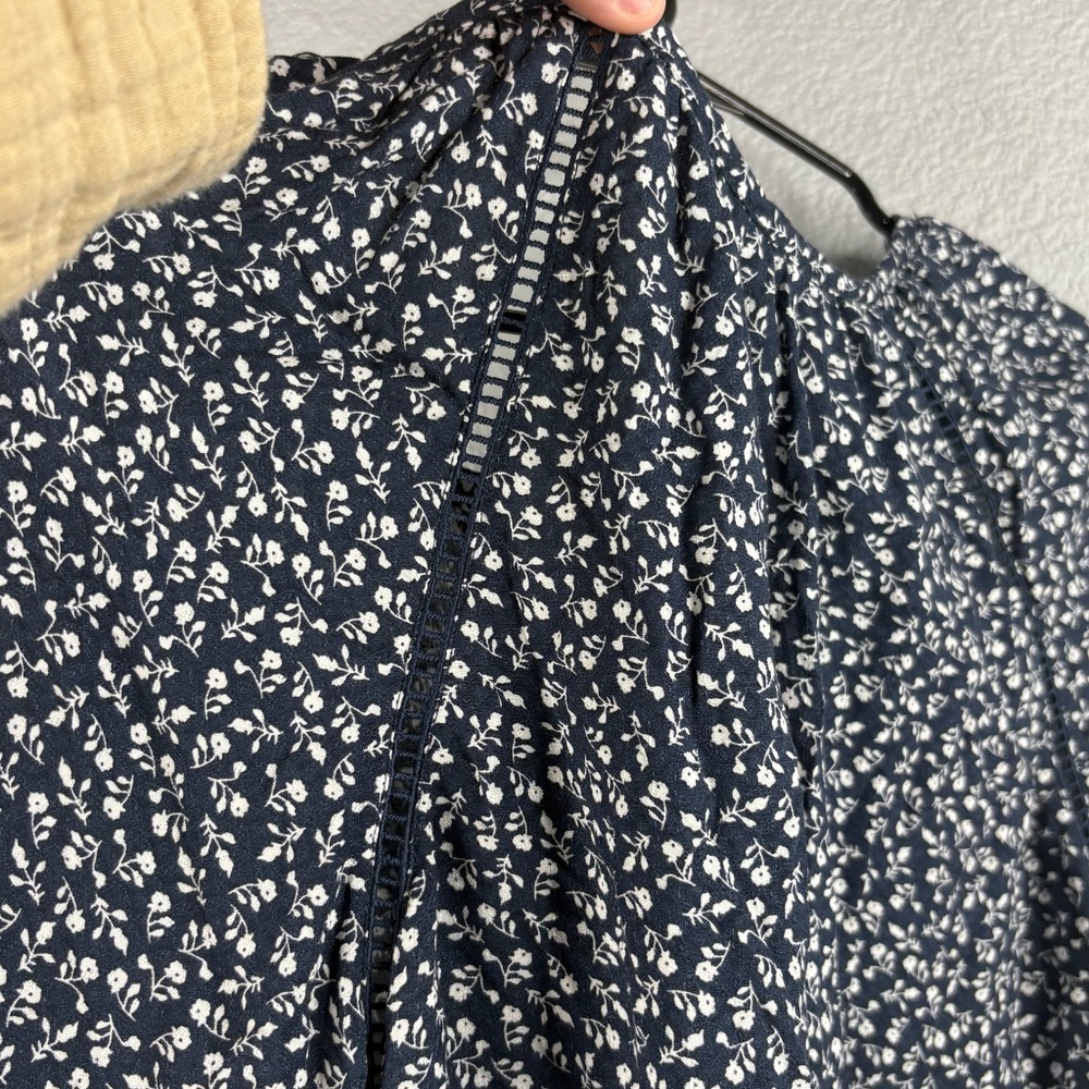 Angels Indigo Floral Blouse - Picture 7 of 9